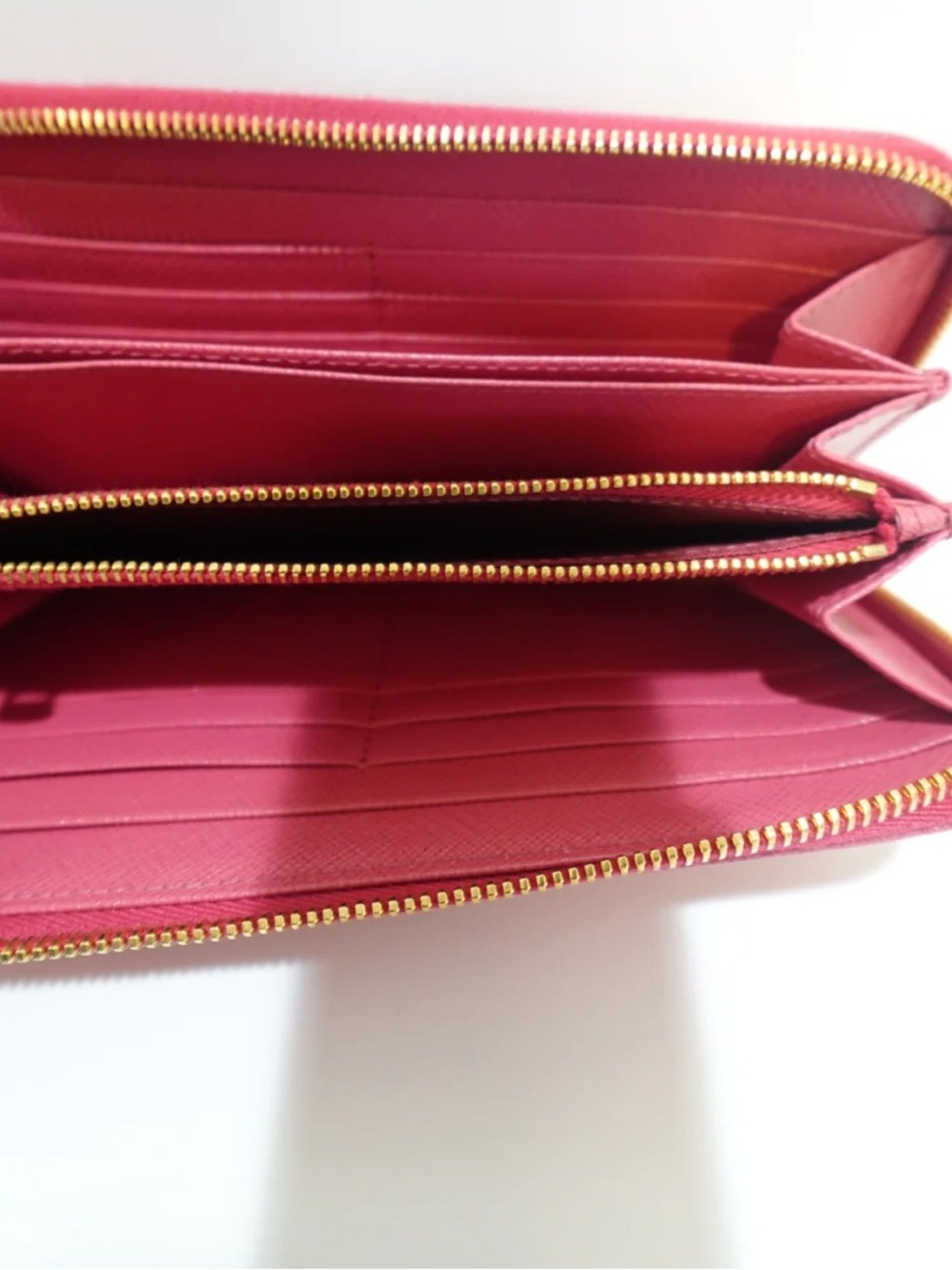 Prada Pink Zippy Wallet SALE! - Picture 6 of 10